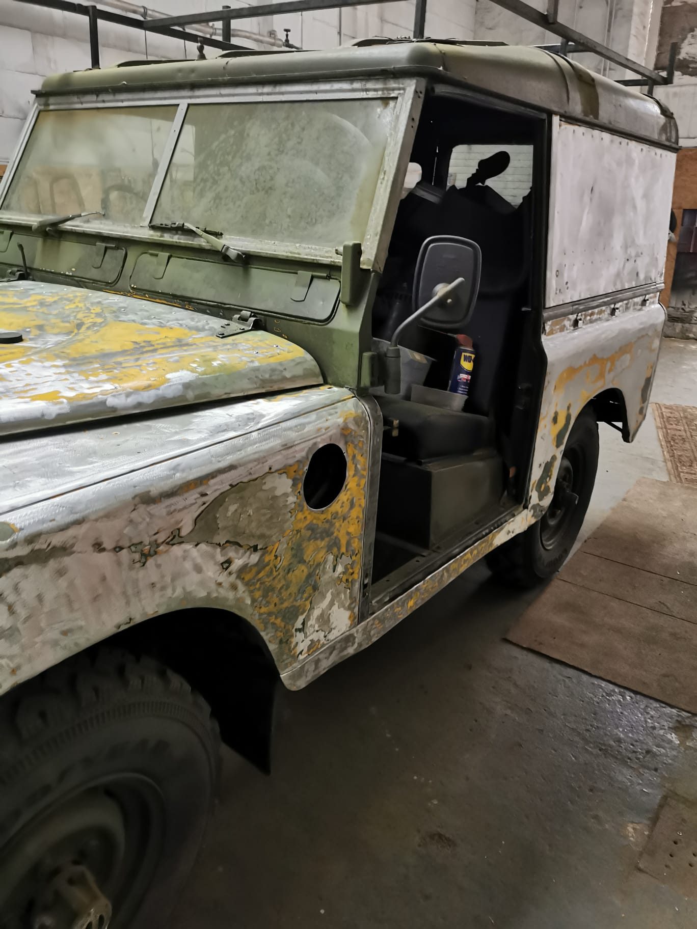 Classic Land Rover — Classic Land Rover — photo 1